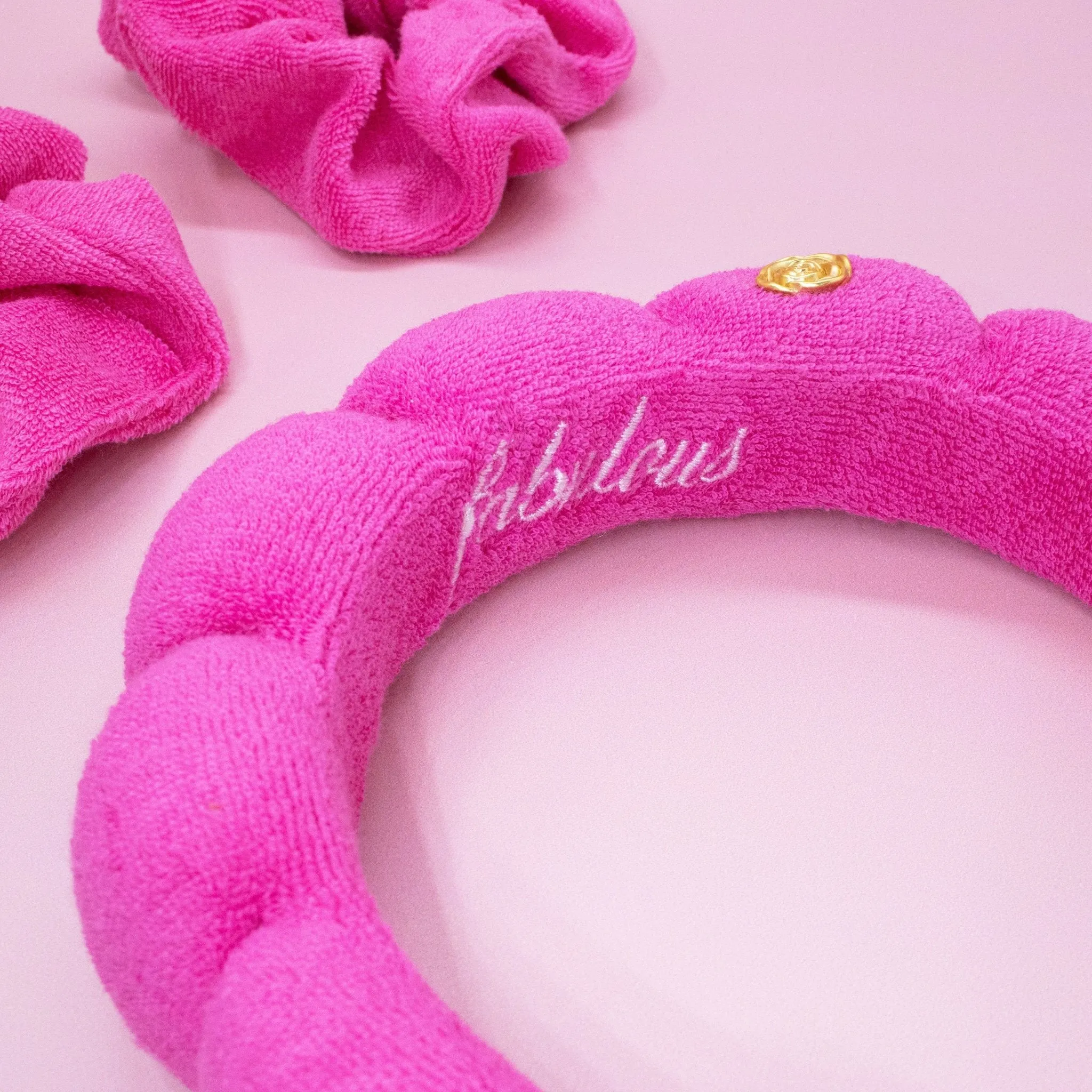 ABBIE ROSE x Frog Sac Spa Headband and Scrunchie Wristbands - Hot Pink