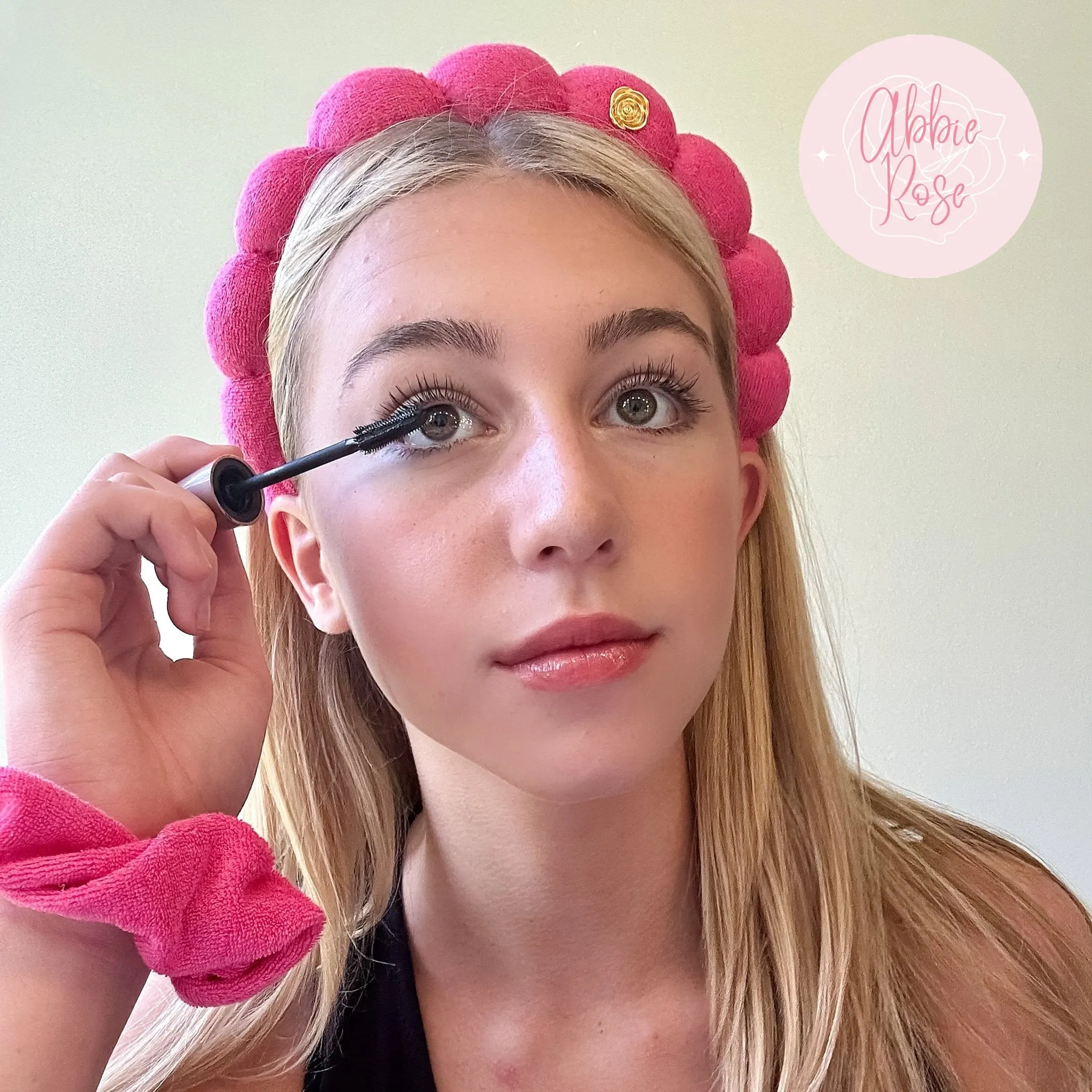 ABBIE ROSE x Frog Sac Spa Headband and Scrunchie Wristbands - Hot Pink