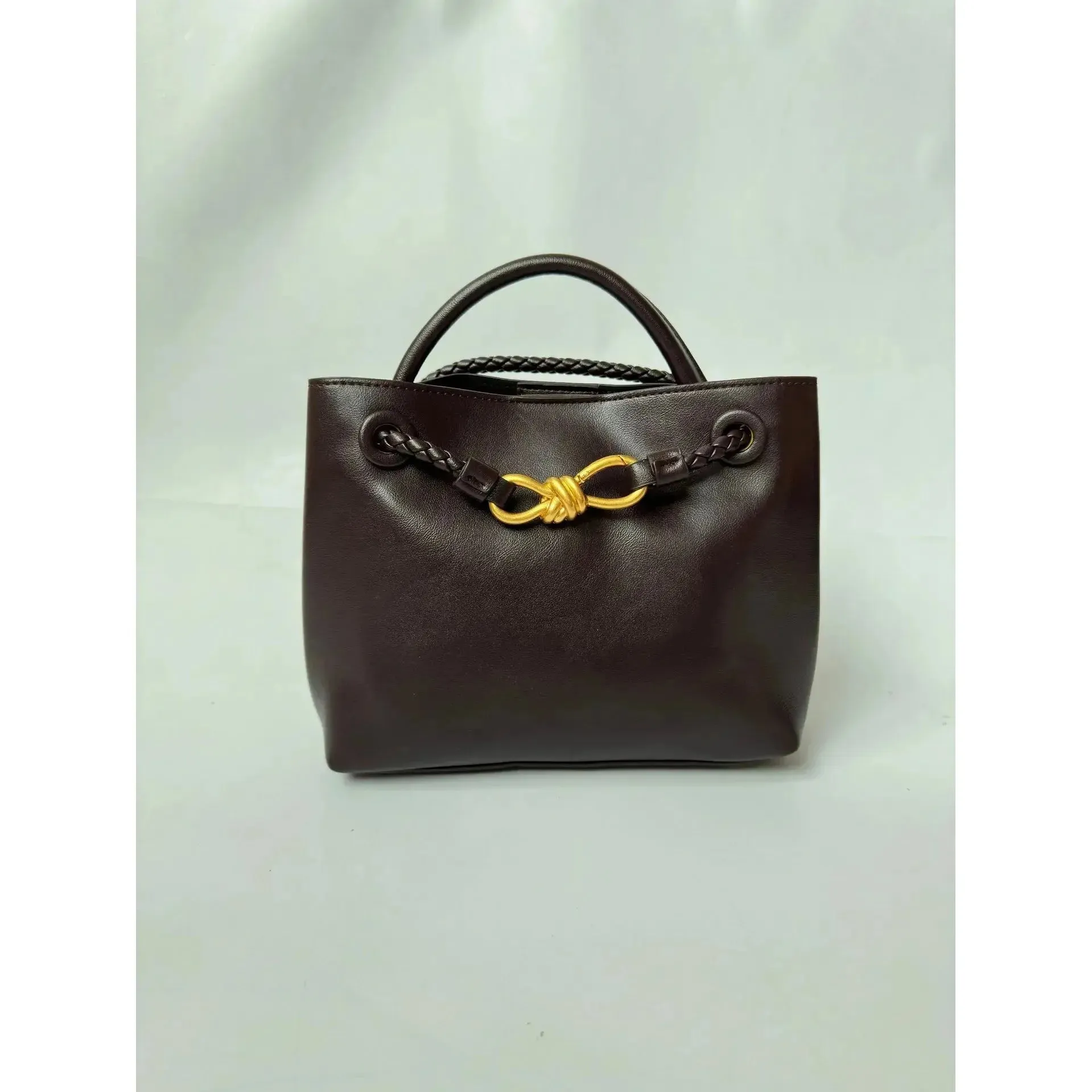 Classic Woven Strap Large Capacity Tote Bag